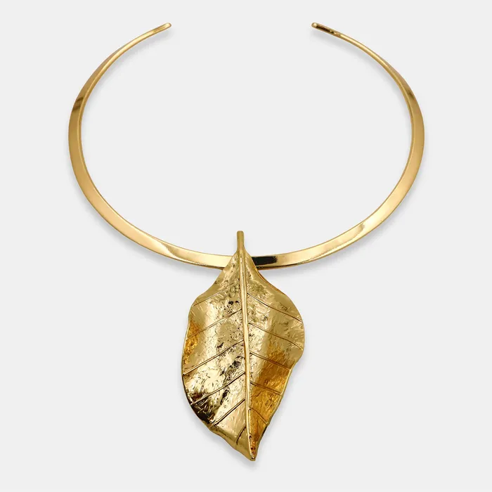 Botanicals Petals of Grace Necklace tohum Necklaces