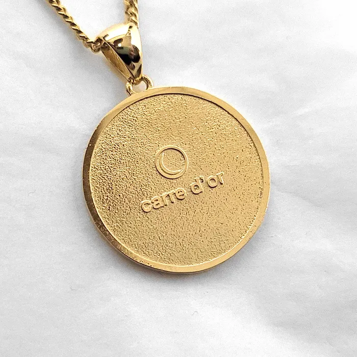 carre dor Necklaces 14k 18k gold mens circle medusa pendant necklace 1