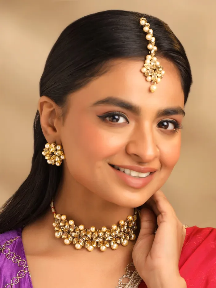 Earrings Yellow Chimes Yellow Chimes Kundan Jewellery Set Gold Plated Traditional Choker Necklace Set Gold Plated and Pearl Jewellery Set for Women Golden YCTJNS05FLWKUNGL