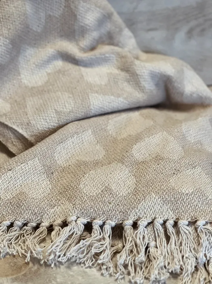 Indaba Rings Indaba Heart Throw Blanket White
