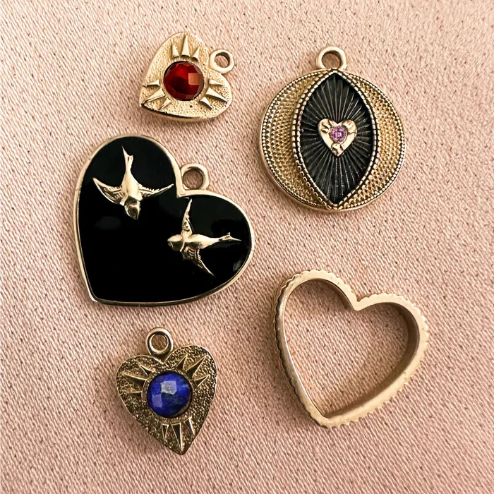 Lingua Rings Chevron Open Heart