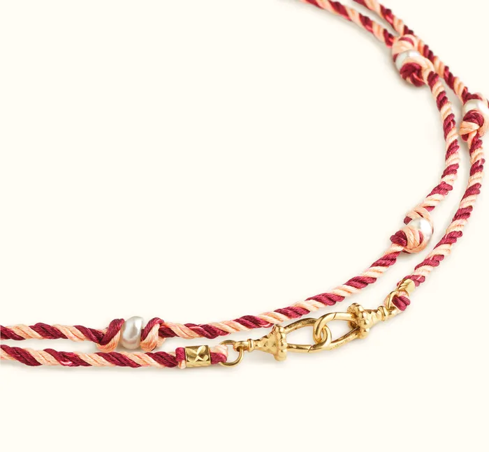 Marie Lichtenberg Necklaces Silky Mauli Chain Pearl Burgundy and Beige 35cm Marie Lichtenberg Necklaces Silky Mauli Chain Pearl Burgundy and Beige 35cm