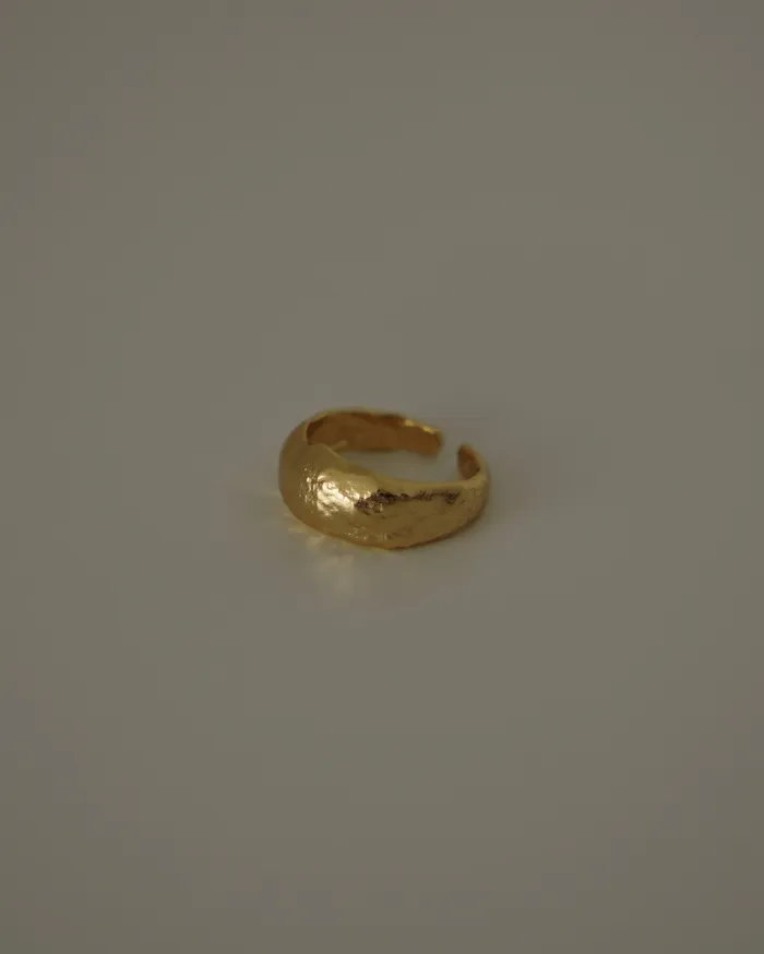 MYJN Rings Adepa Hammered Dome Ring