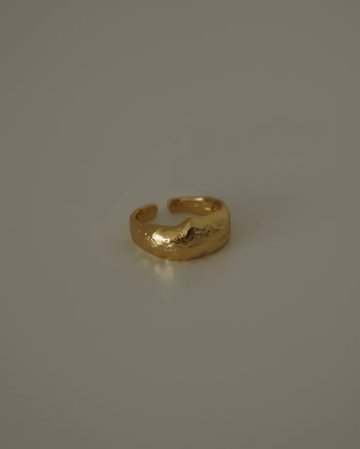 MYJN Rings Adepa Hammered Dome Ring