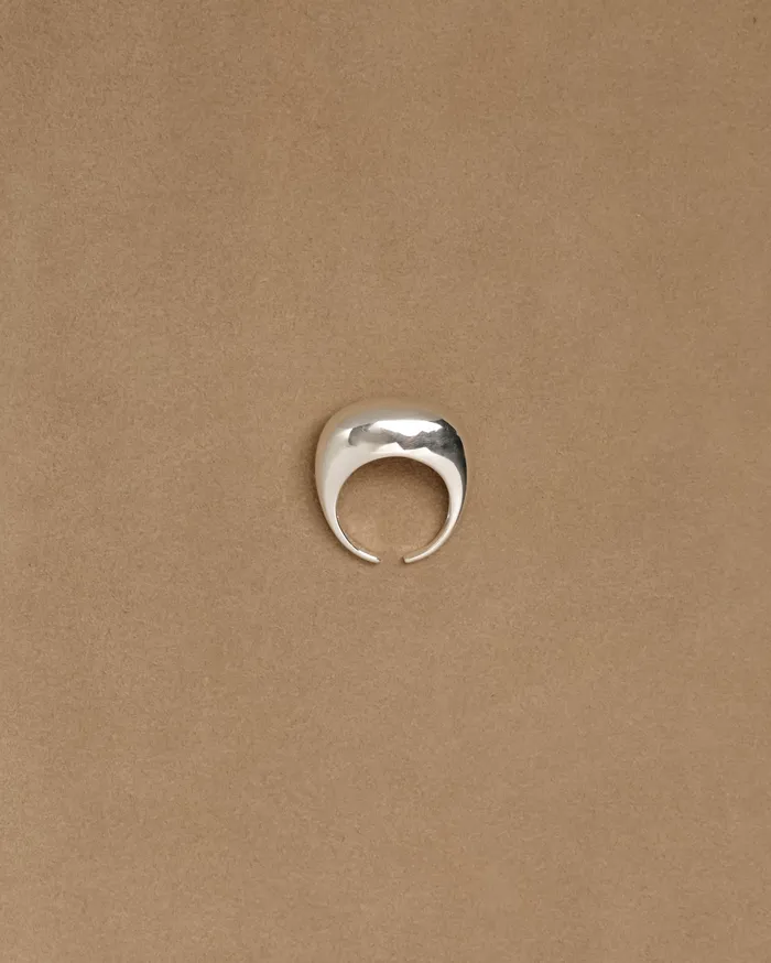 MYJN Rings Laia Bold Dome Ring