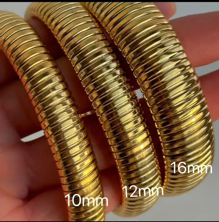 Necklaces Get Signatured Spiral Layered Bangles