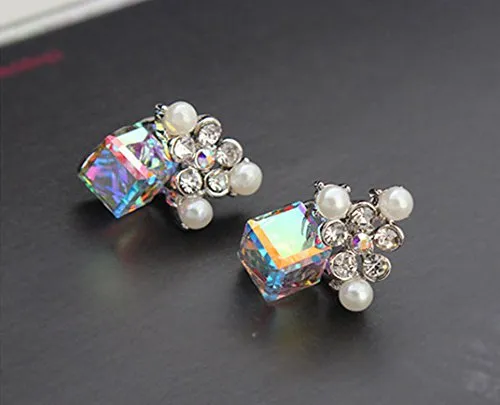 Necklaces Yellow Chimes Crystals from Swarovski Platinum Plated Cube Crystal Earrings for Women and Girls Topaz Yellow Chimes