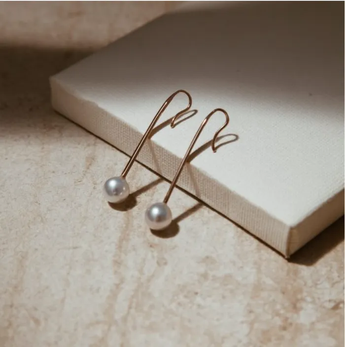 Pearl Stick Earrings Carbon Hyde Earrings Pearl Stick Earrings Carbon Hyde Earrings
