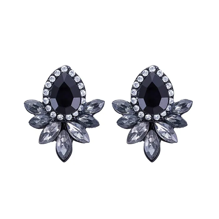 PreStyled Sets Yellow Chimes Sparkling Leafs Black Stud Earring for Women Girls Yellow Chimes PreStyled Sets Yellow Chimes Sparkling Leafs Black Stud Earring for Women Girls Yellow Chimes