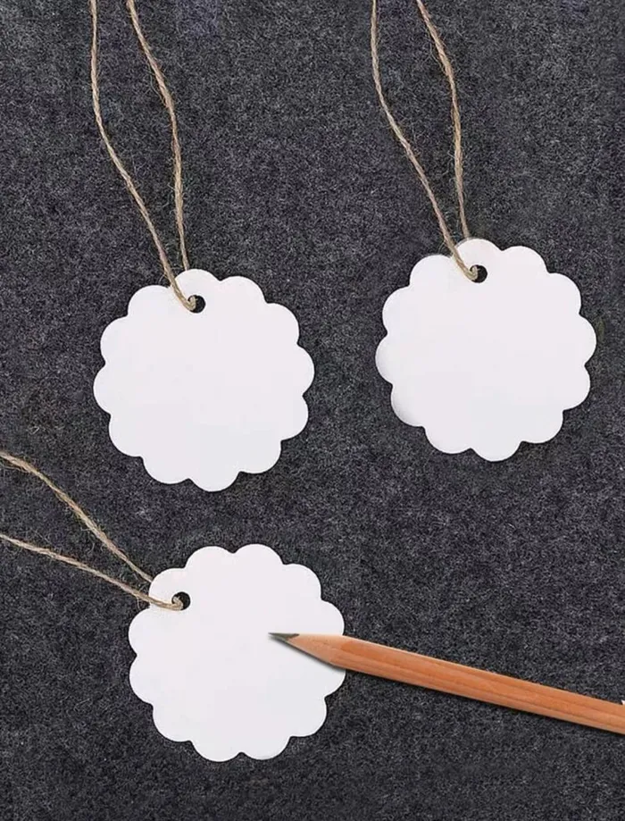 Resin Art Hub Flower Shaped Tag for ECom Packs Earrings