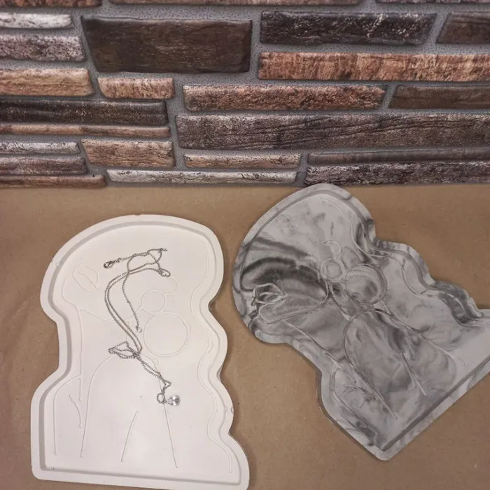 Resin Art Hub Girl Model Tray Silicone Mold Earrings