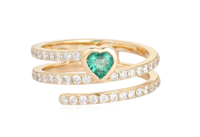 Rings SPIRAL DIAMOND RING WITH EMERALD HEART Millo Jewelry
