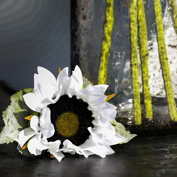 Rings White Sunflower Real Touch Stargazer