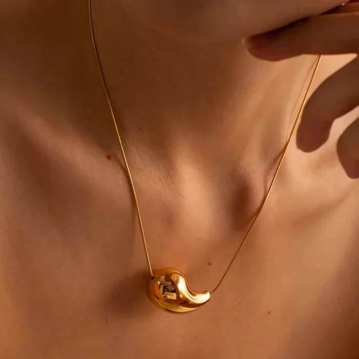 Waterdrop Statement Necklace Get Signatured Necklaces