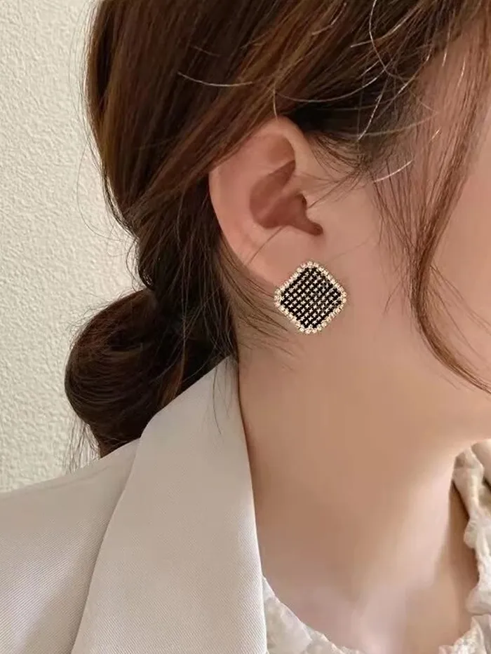 Yellow Chimes Earrings for Women and Girls Crystal Studs Gold Tone Black Color Crystal Stud Earrings Birthday Gift for girls and women Anniversary Gift for Wife Yellow Chimes Earrings