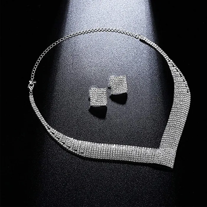 Yellow Chimes Jewellery Set for Women and Girls Fashion White Crystal Jewellery Set for Women Silver Toned Crystal Choker Necklace Set Birthday Gifts For Women Valentine Gift for Girls Yellow Chimes Necklaces
