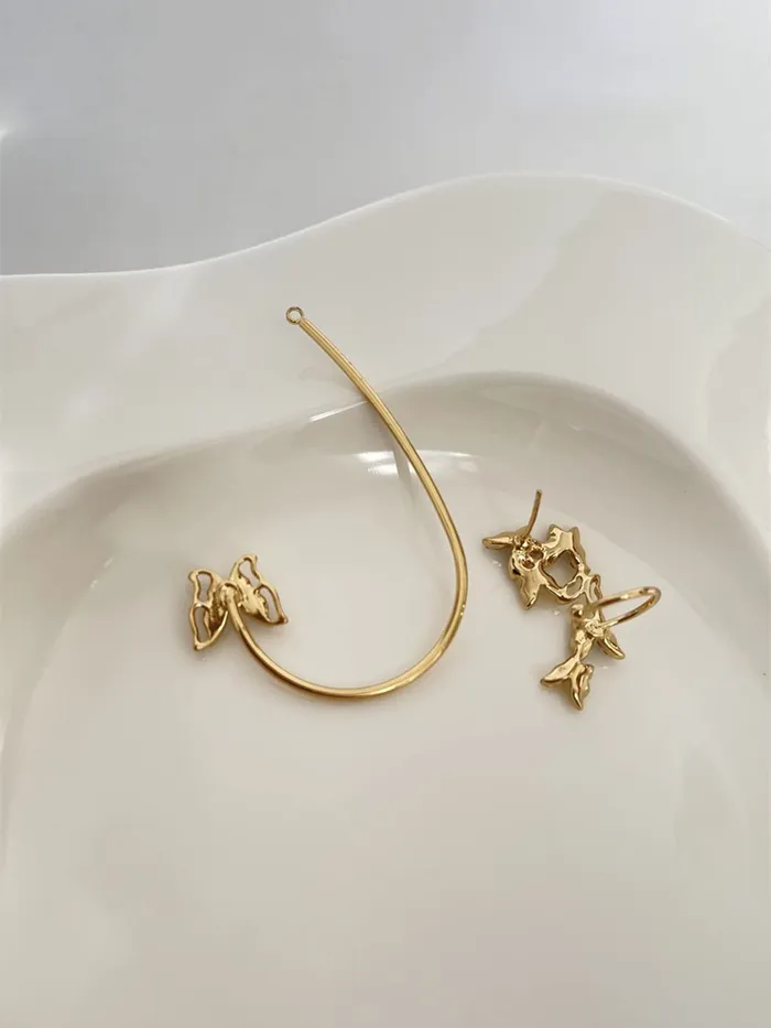 Yellow Chimes Necklaces Yellow Chimes Earrings for Women and Girls Fashion Gold Ear Cuff Gold Toned Ear Cuff Butterfly Cartilage Ear Clips Earrings Birthday Gift for Girls and Women Anniversary Gift for Wife