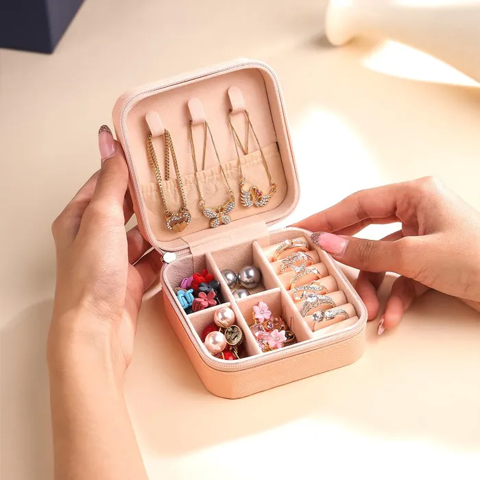 Yellow Chimes Necklaces Yellow Chimes Jewelry Box Organisers I Jewellery Organisers Storage Box I Wedding Birthday Gift Box for Women I PU Leather I Bangles Earrings Organizer I Portable Jewelry Organizer Box