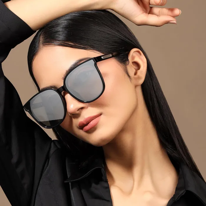 Yellow Chimes Necklaces Yellow Chimes Sunglasses for Women Men Unisex Oval Shaped Sunglasses for Boys Girls Sunglasses Men Stylish 100 UV 400 Protection with Case