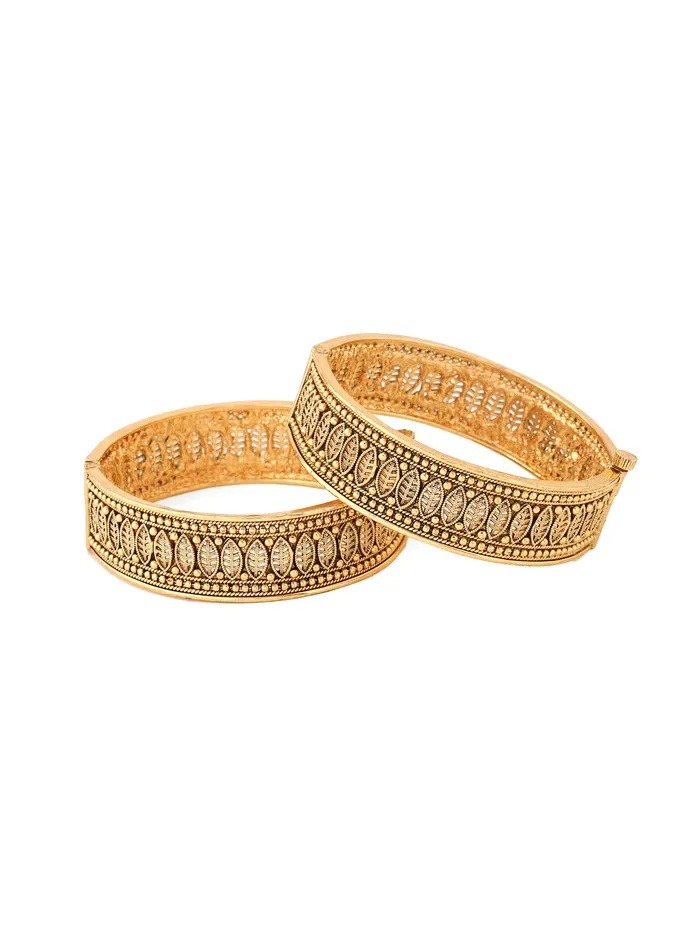 Yellow Chimes Yellow Chimes Bangles for Women Gold Toned White and Red Crystal Studded Set of 2 Bangles for Women and Girls Necklaces Yellow Chimes Yellow Chimes Bangles for Women Gold Toned White and Red Crystal Studded Set of 2 Bangles for Women and Girls Necklaces