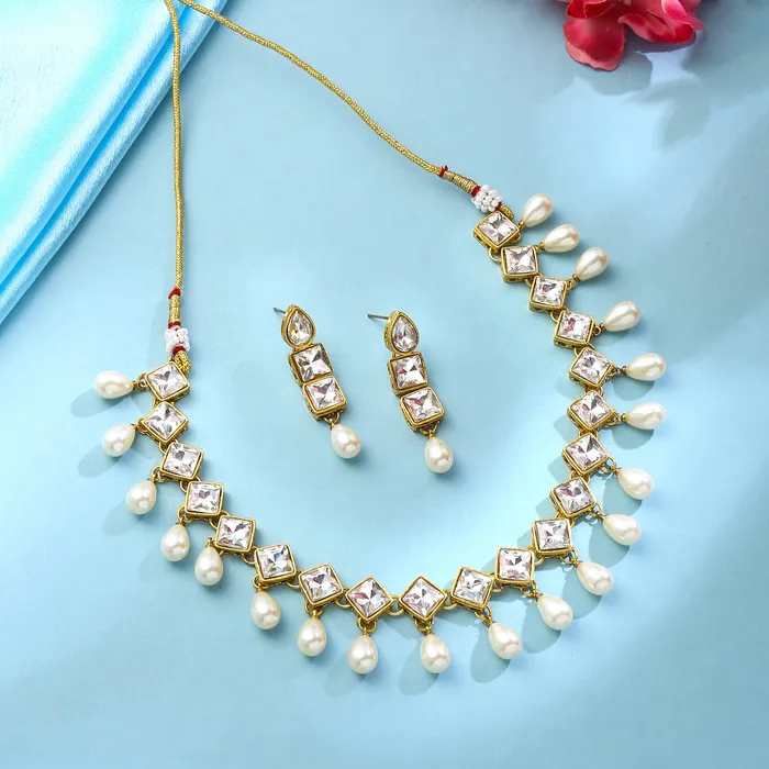 Yellow Chimes Yellow Chimes Jewellery Set for Women and Girls Kundan Necklace Set Gold Plated Kundan Studded Pearl Drop Choker Necklace Set Birthday Gift for girls and women Anniversary Gift for Wife Necklaces
