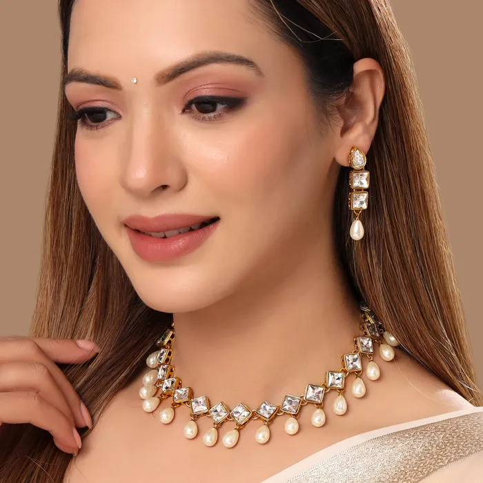Yellow Chimes Yellow Chimes Jewellery Set for Women and Girls Kundan Necklace Set Gold Plated Kundan Studded Pearl Drop Choker Necklace Set Birthday Gift for girls and women Anniversary Gift for Wife Necklaces