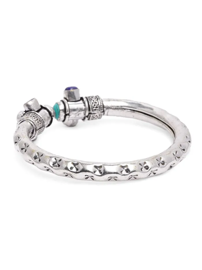 Yellow Chimes Yellow Chimes Latest Trendy Silver Bangle Kada by Yellow Chimes Kadaa for Women Oxidized Silver Multicolor YCTJBRTRIBLMC Necklaces